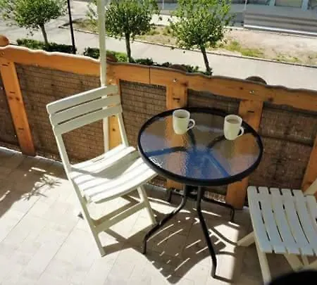 Megy With Balcony In Center Цриквеница